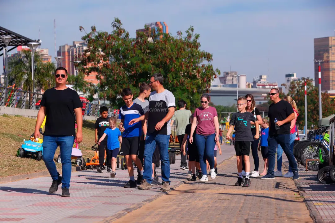 Día frío a cálido para celebrar otro aniversario de la bella Asunción